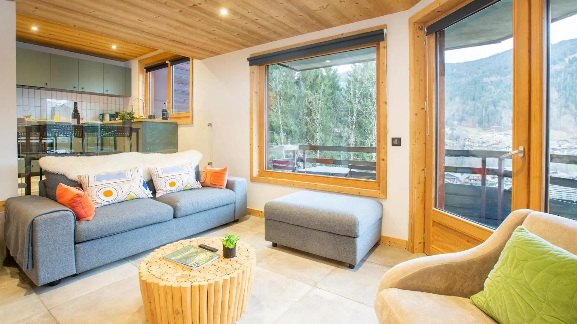 Stylish 1 Bed Apartment With A View To Die For! Morzine